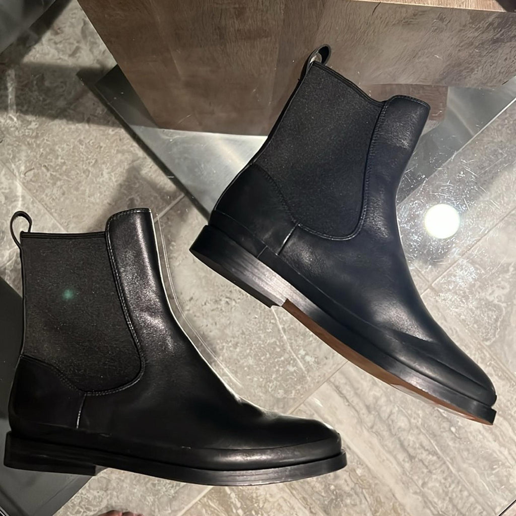 NEW Vince Cecyl Chelsea Leather Ankle Boots in Black, Size 7.5, New without Box