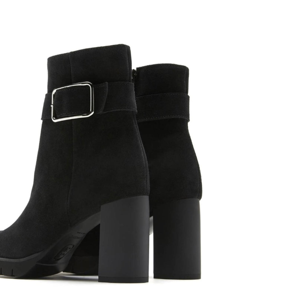 La Canadienne Buckle Accent Milo Block Heel Suede Boots, Size 11 New in Box $565