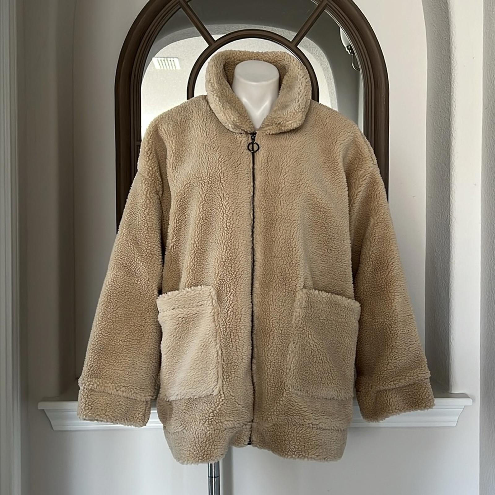 ASOS Wednesday's Girl Curve Teddy Coat in Beige, Size UK 22, US 18 NEW w/Tag