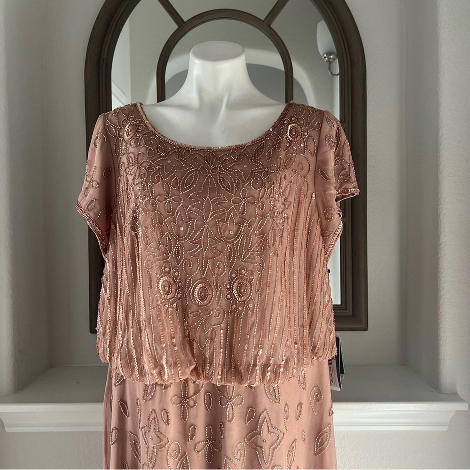 Adrianna Papell Short Sleeve Beaded Gown, Rose Gold Plus Size 20W New w/Tag