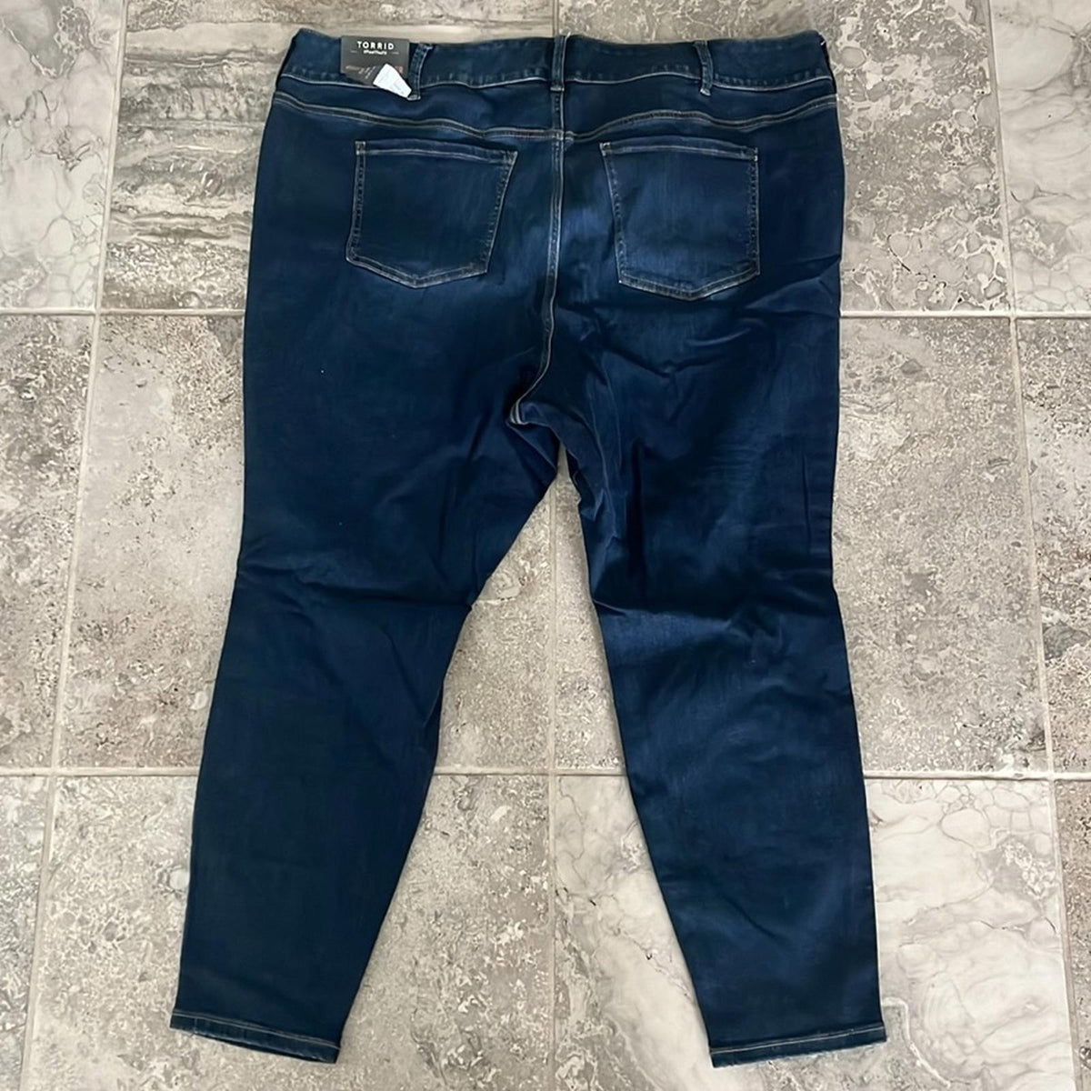 Torrid Super Soft High-Rise Jegging, Skinny Distressed Jeans Size 26R New w/Tag
