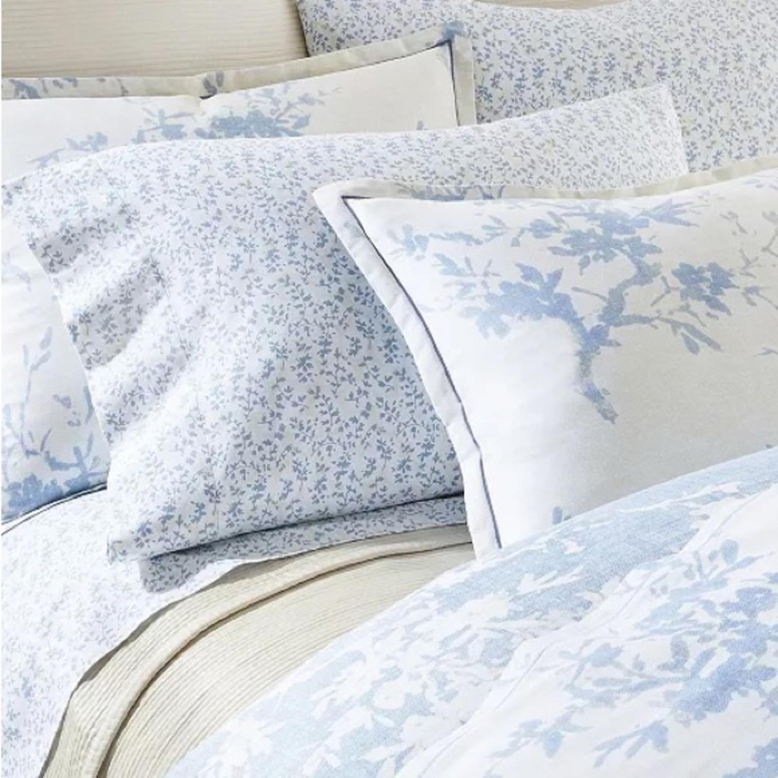 Lauren Ralph Lauren Eva Comforter in Cream Blue, Full/Queen, Open Box - NEW