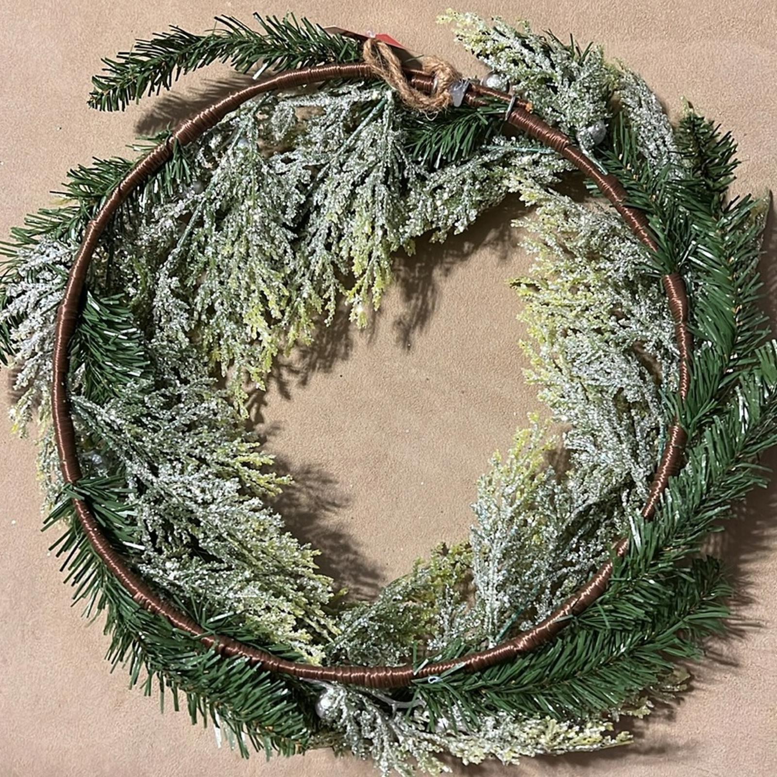 WonderShop Holiday Wreath, Christmas Green, New with Tag