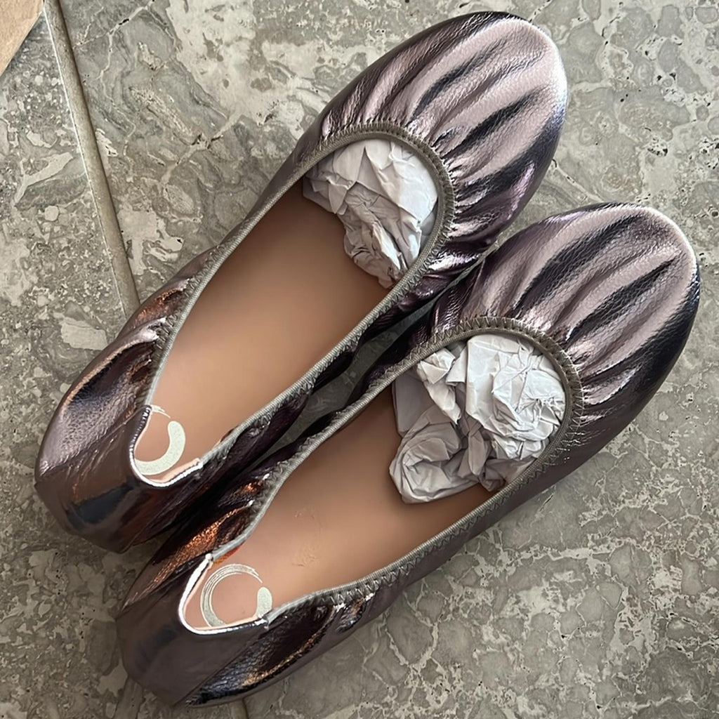 Journee Collection Lindy2 Ballet Flat Pewter Faux Leather Size 7.5 M, New in Box