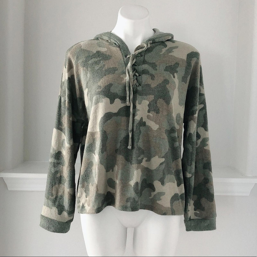 Pink Republic Hooded Sweatshirt in Camo Print, Green Size XL New w/Tag