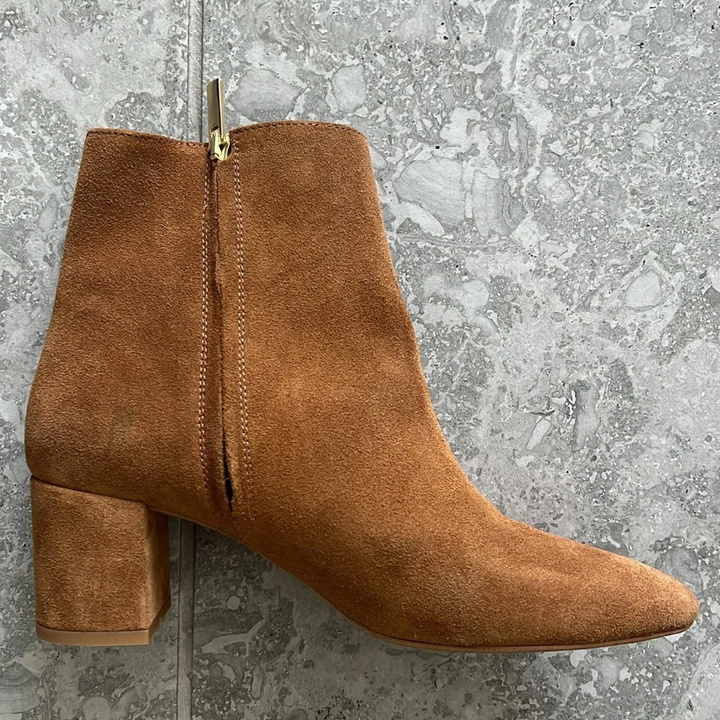 Bruno Magli Vinny Suede Ankle Boots Size 39 (Made in Italy) New w/o Box $495