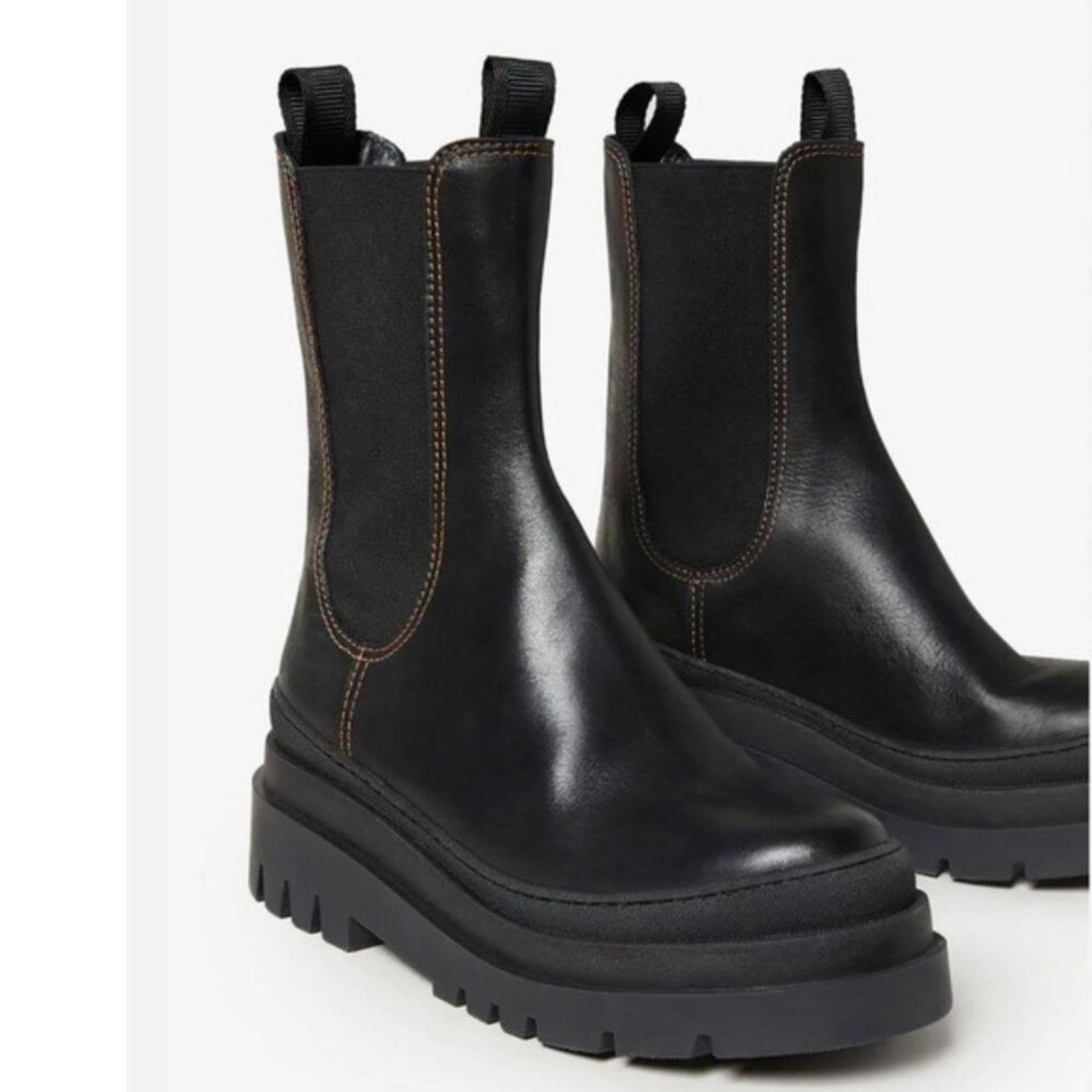 Loeffler Randall Carlota Pull On Chelsea Boots in Black, Size 6.5 New in Box