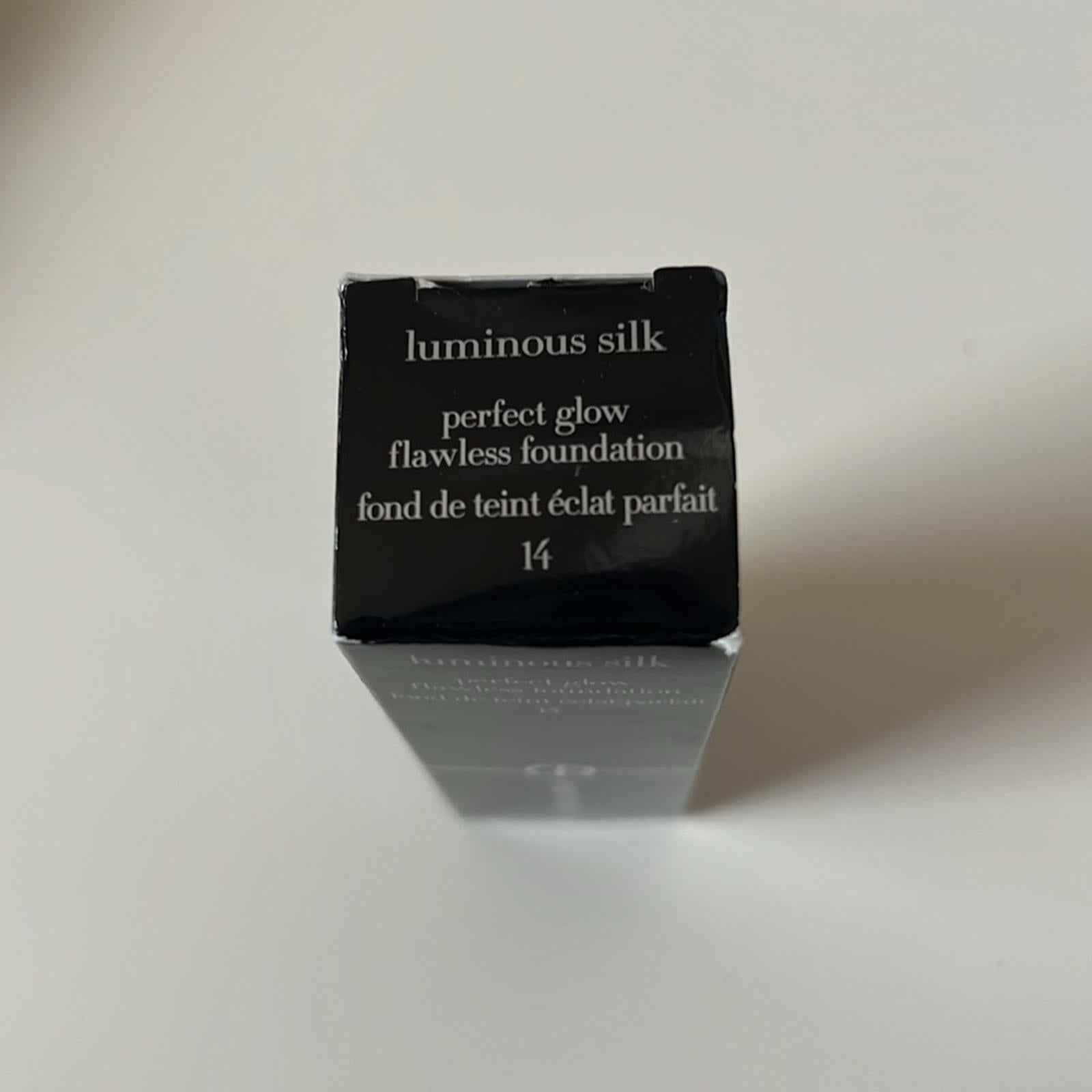 Giorgio Armani Luminous Silk Perfect Glow Flawless Foundation #14 Very Deep NWT