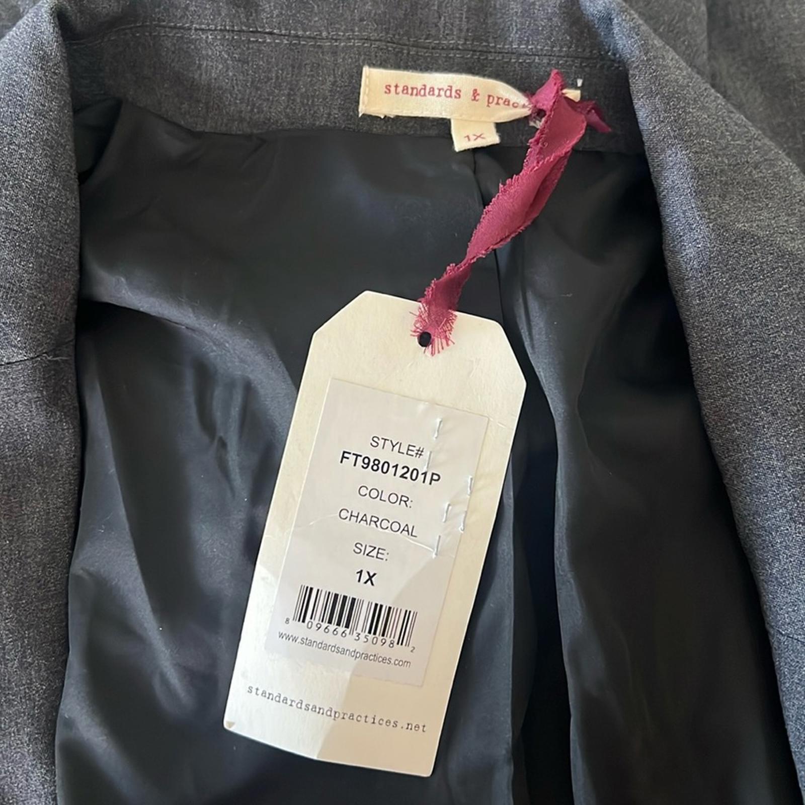 Standards & Practice One-Button Boyfriend Blazer in Charcoal, Size 1X New w/Tag