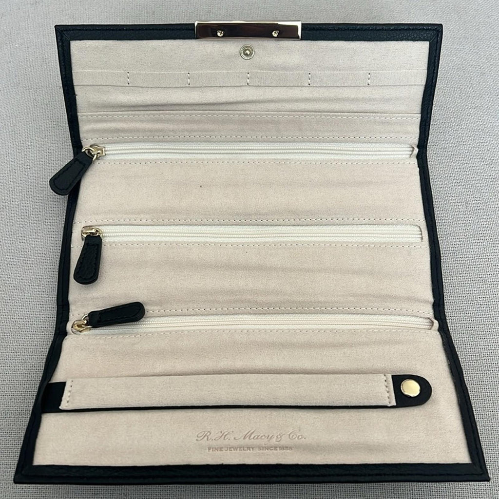 R.H. Macy&Co. Pebble Leather Travel Jewelry Wallet in Black, New w/Tag