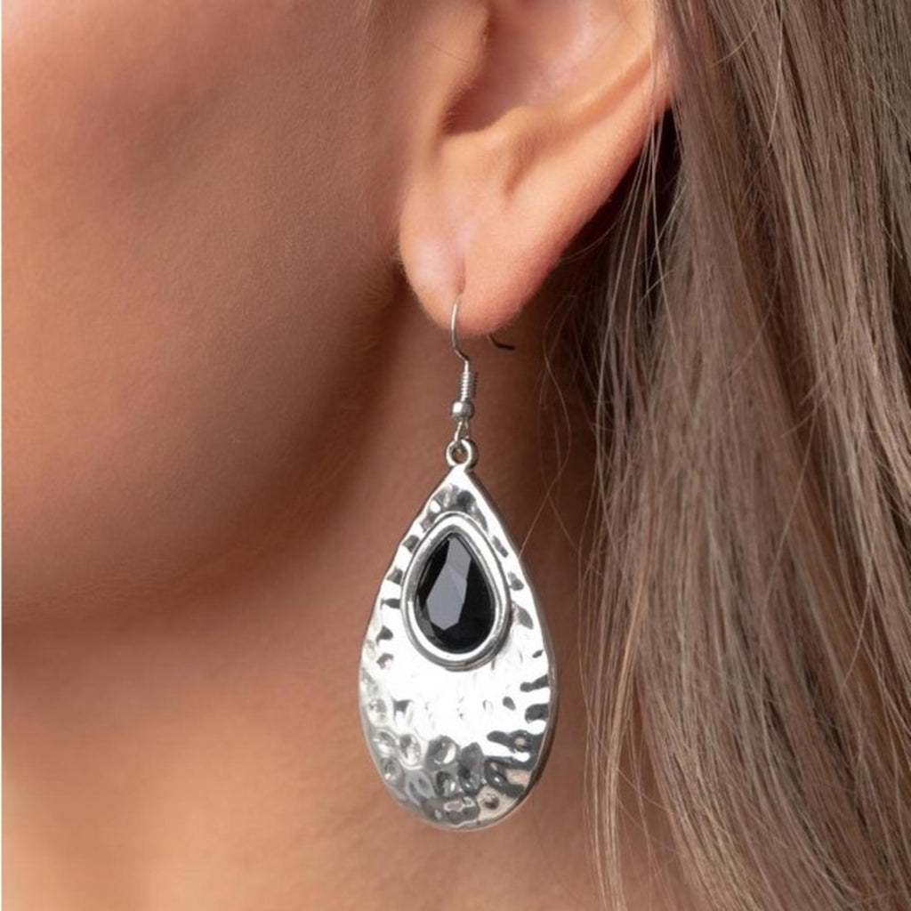 Paparazzi Tranquil Trove Hook Earrings, New w/Tag