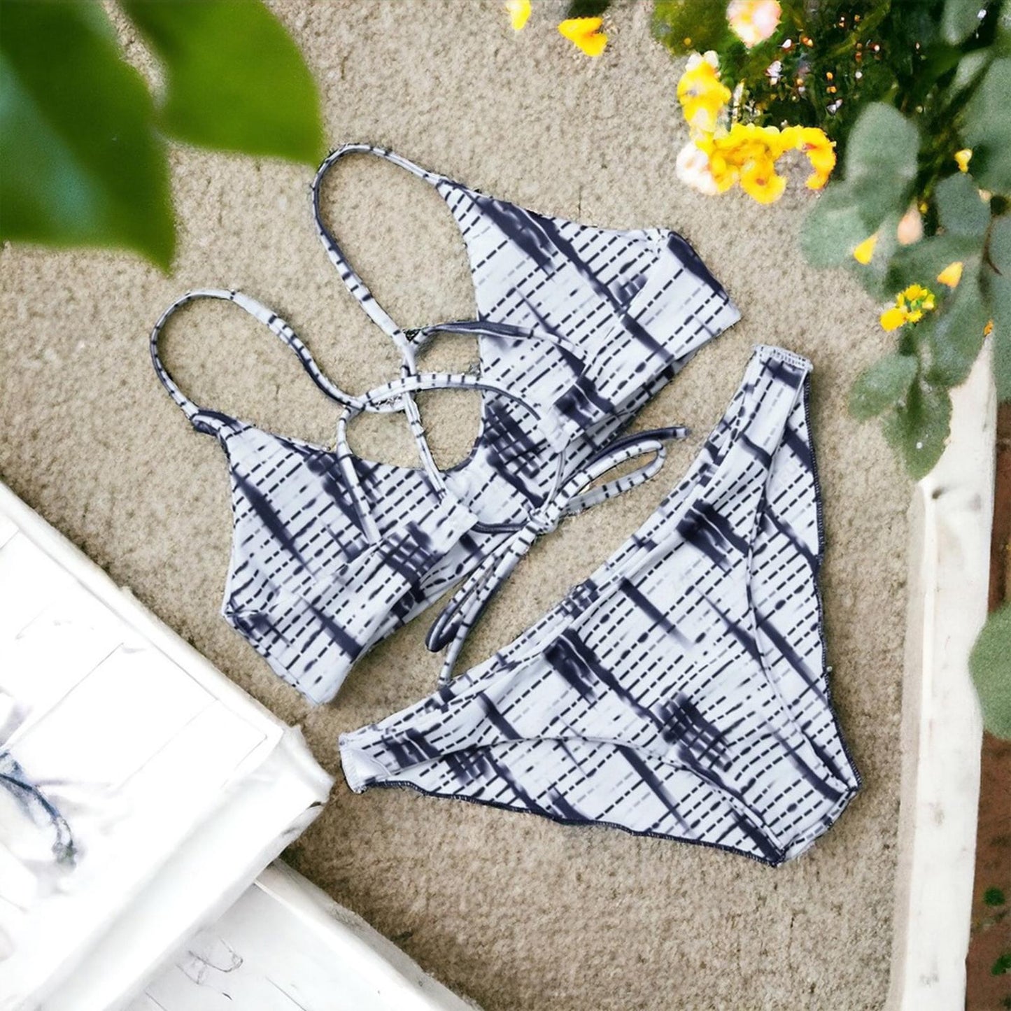ZAFUL Blue Stripe Printed Cross Back Bikini Set Size L NEW