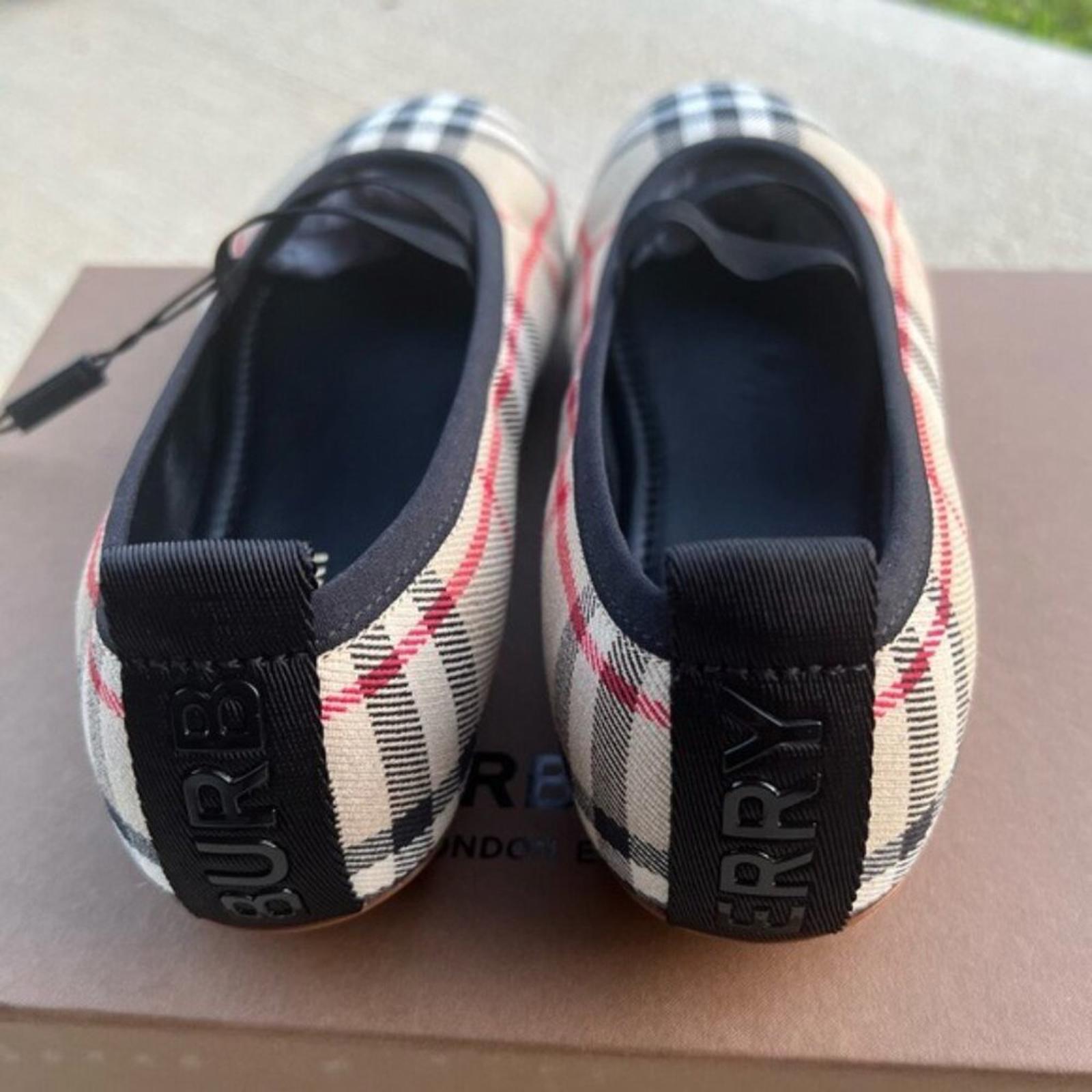 Burberry Logo-Detail Check Ballerina Shoes, Size EU 35, UK 2.5 NEW in Box