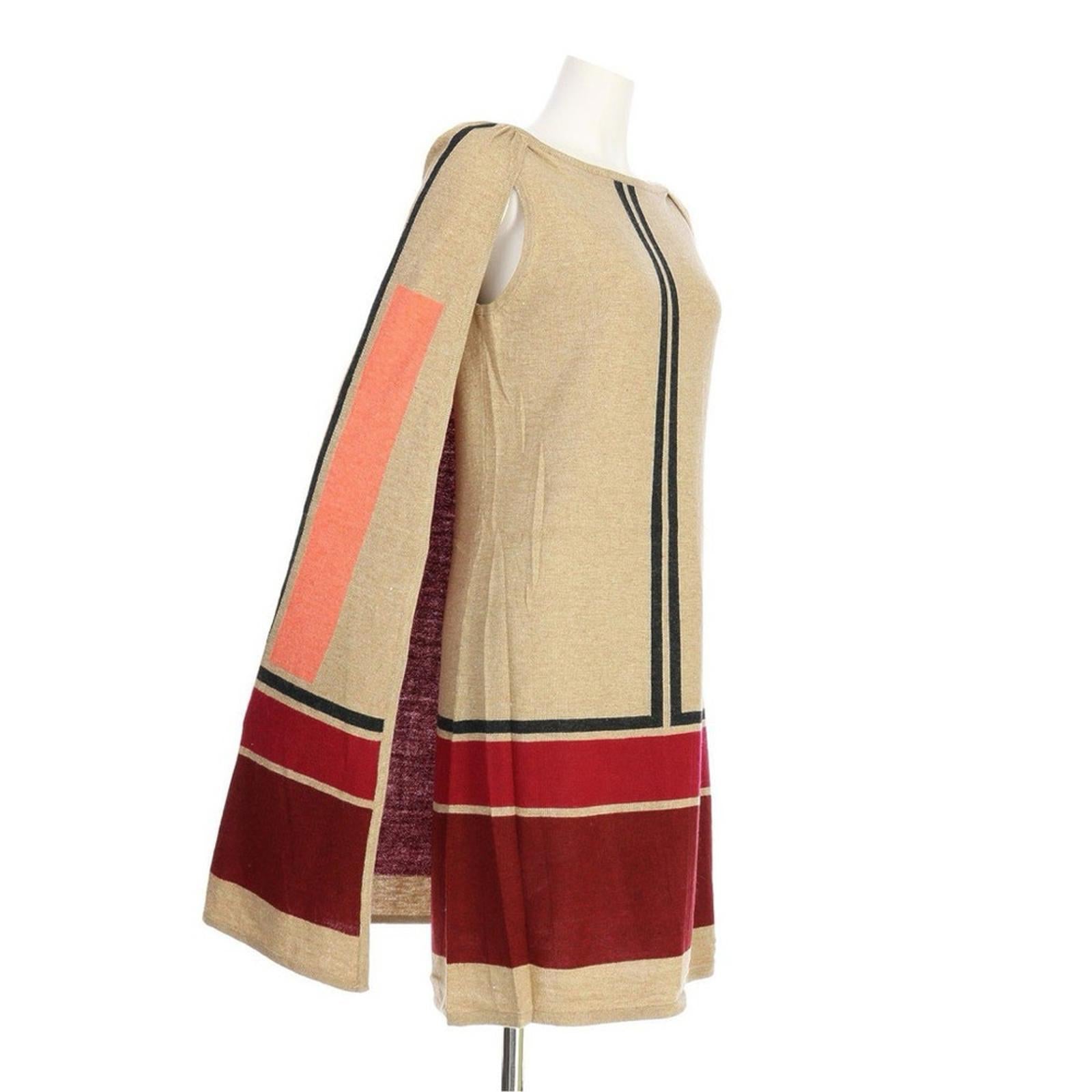 NWT Vertigo Claudia Aplaca Wool Blend Cape Dress. Size L New w/Tag Retail $170