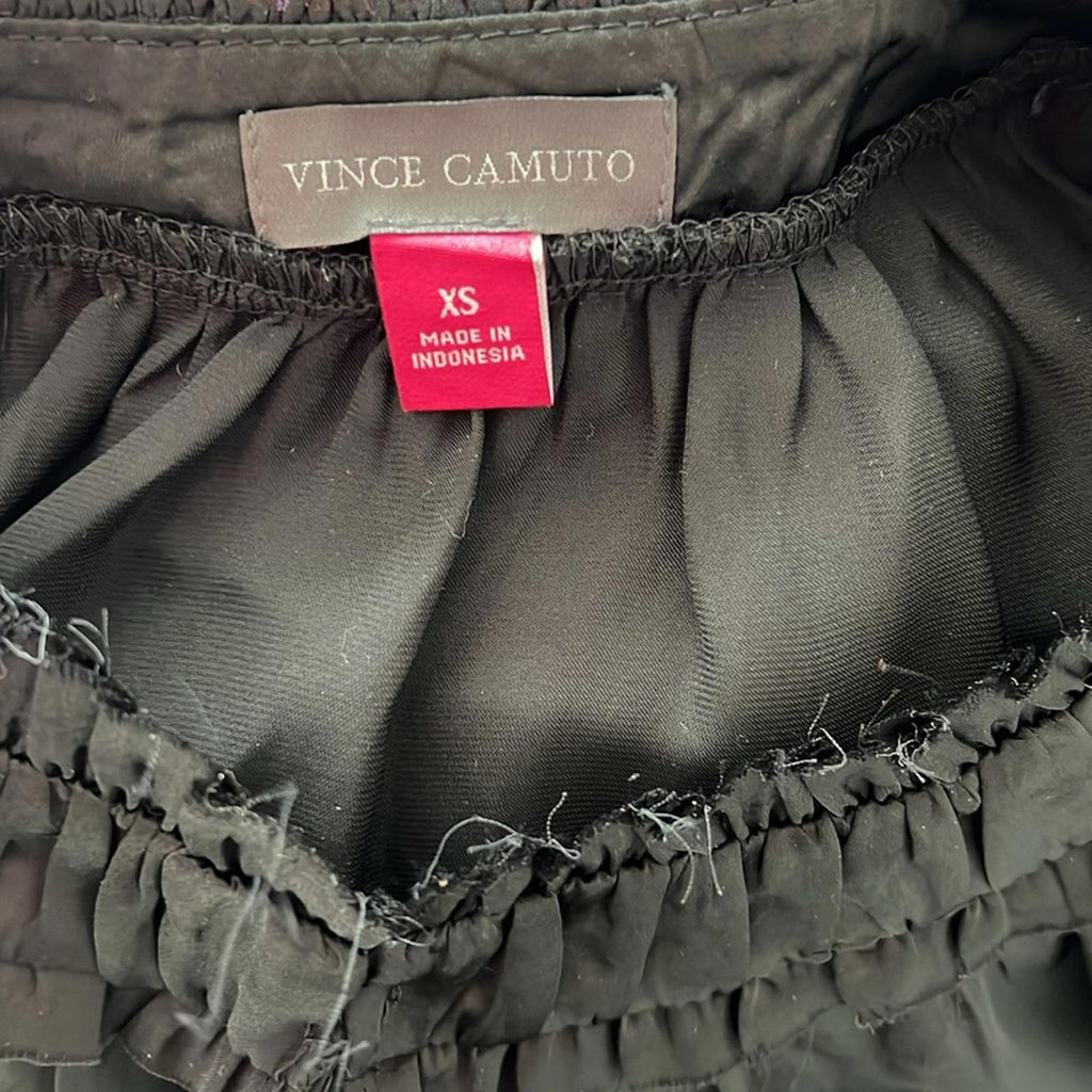 NEW Vince Camuto Ruffle Trim Blouse, Black Size XS New w/Tag Retail $89