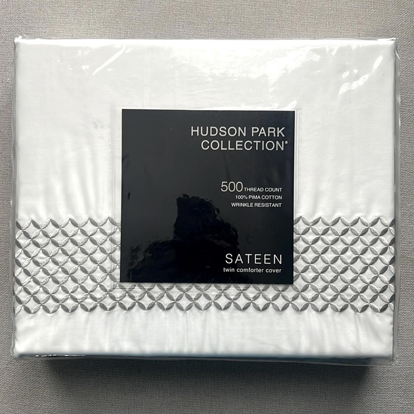 Hudson Park Collection Silver 500TC Embroidered Geo Duvet Cover, Twin NEW in Box