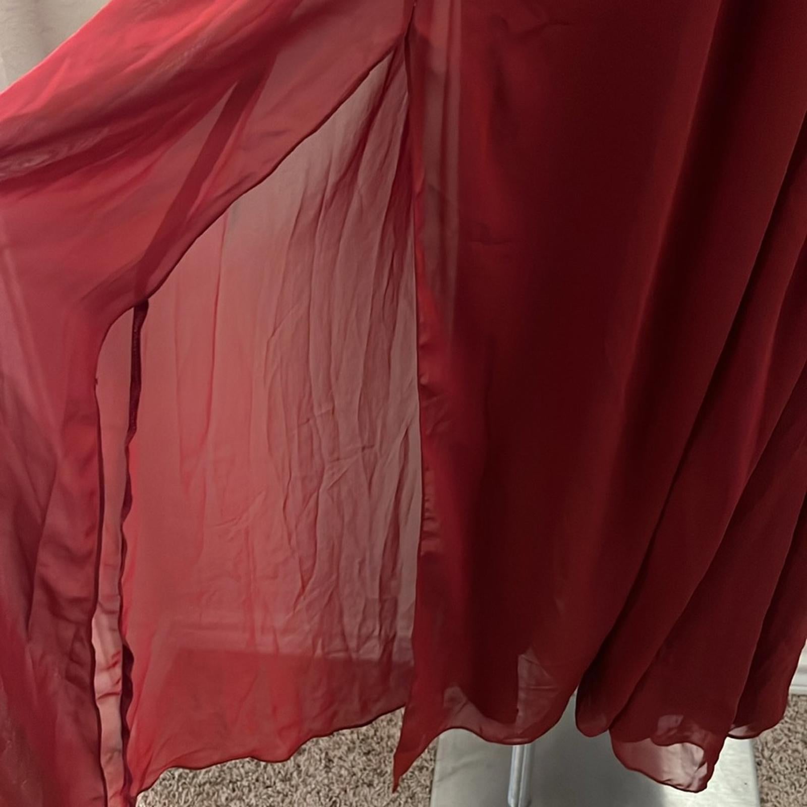 Dessy Floor Length Chiffon Shirred Skirt V-Neck Draped Dress in Burgundy Size 2