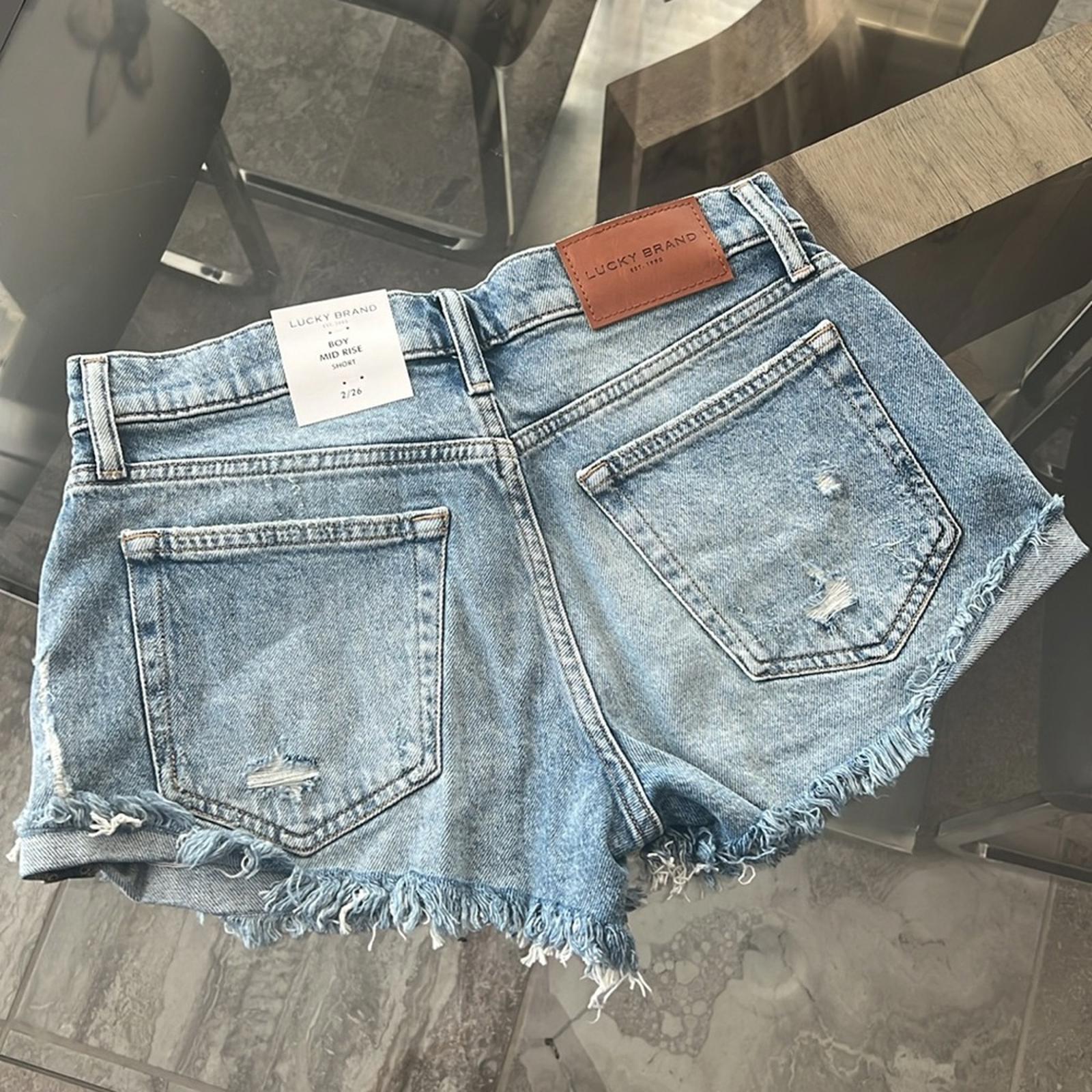 Lucky Brand 3" Boy Mid Rise Short, Comfort Stretch Jeans Size 2/26 New w/Tag