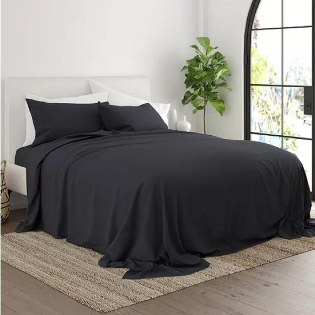 iEnjoy Ultra Soft 4-Piece Hypoallergenic Queen Sheet Set in Black, NEW w/Tag