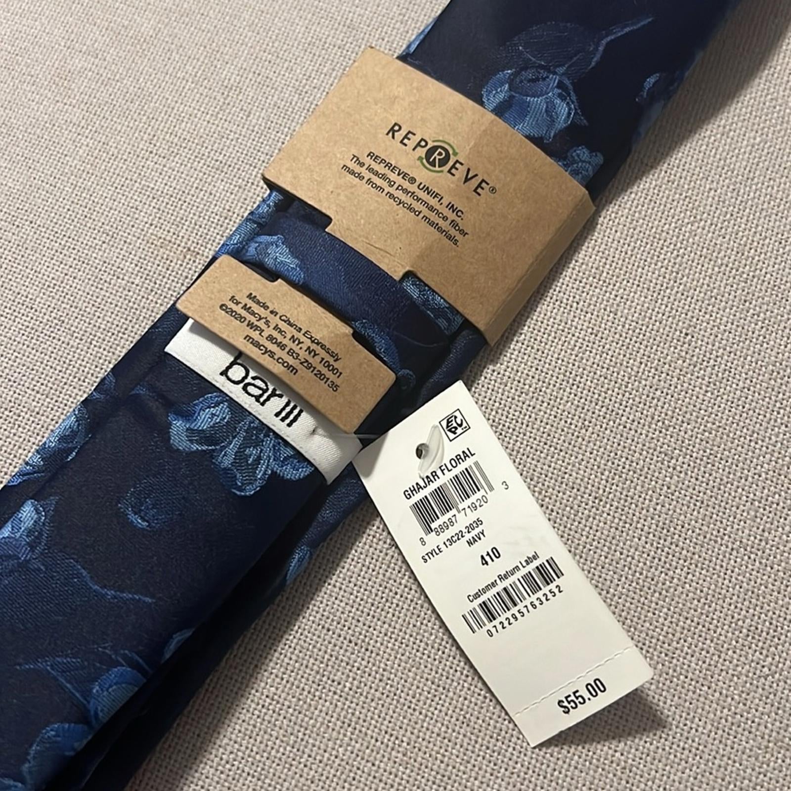 Bar III Ghajar Floral Neck Tie, Navy Style 13C22-2035 New with Tag