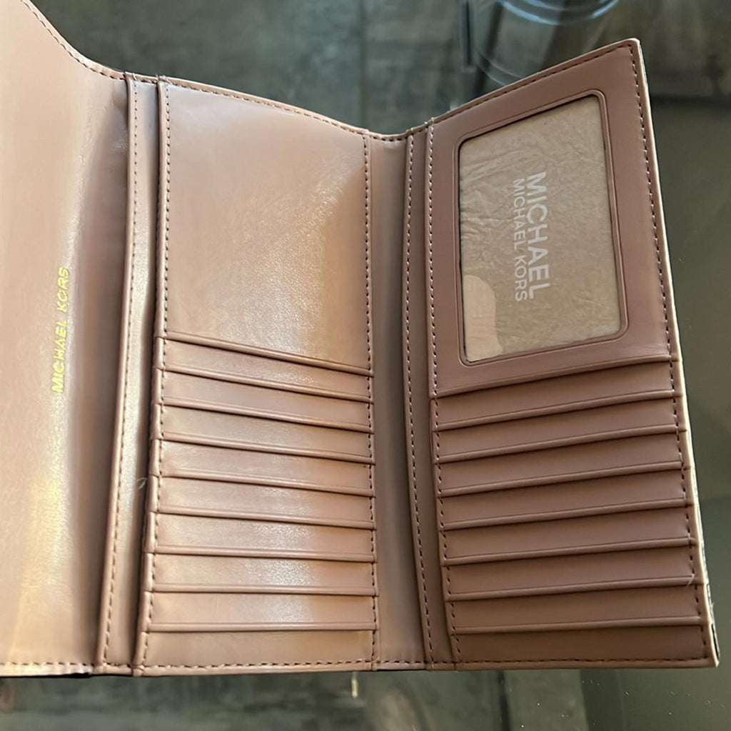 Michael Kors Jet Set Charm Large Trifold Wallet, New w/Tag Retail $158