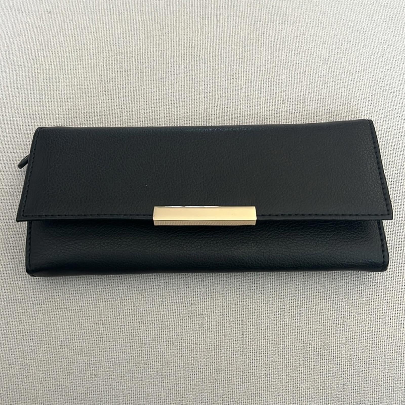 R.H. Macy&Co. Pebble Leather Travel Jewelry Wallet in Black, New w/Tag