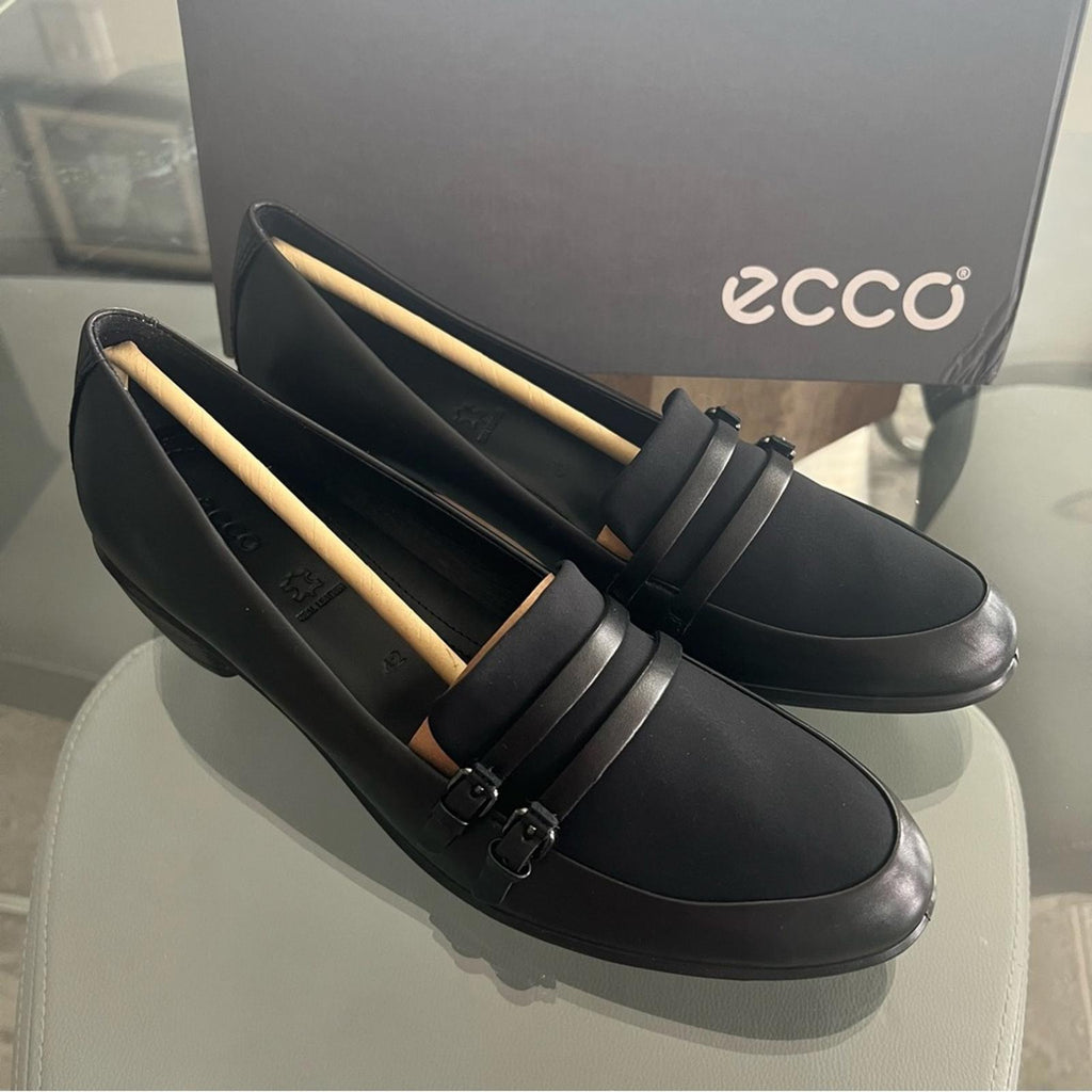 Ecco Black Closed Toe Shoes, Size EU 42, US 11-11.5, New in Box