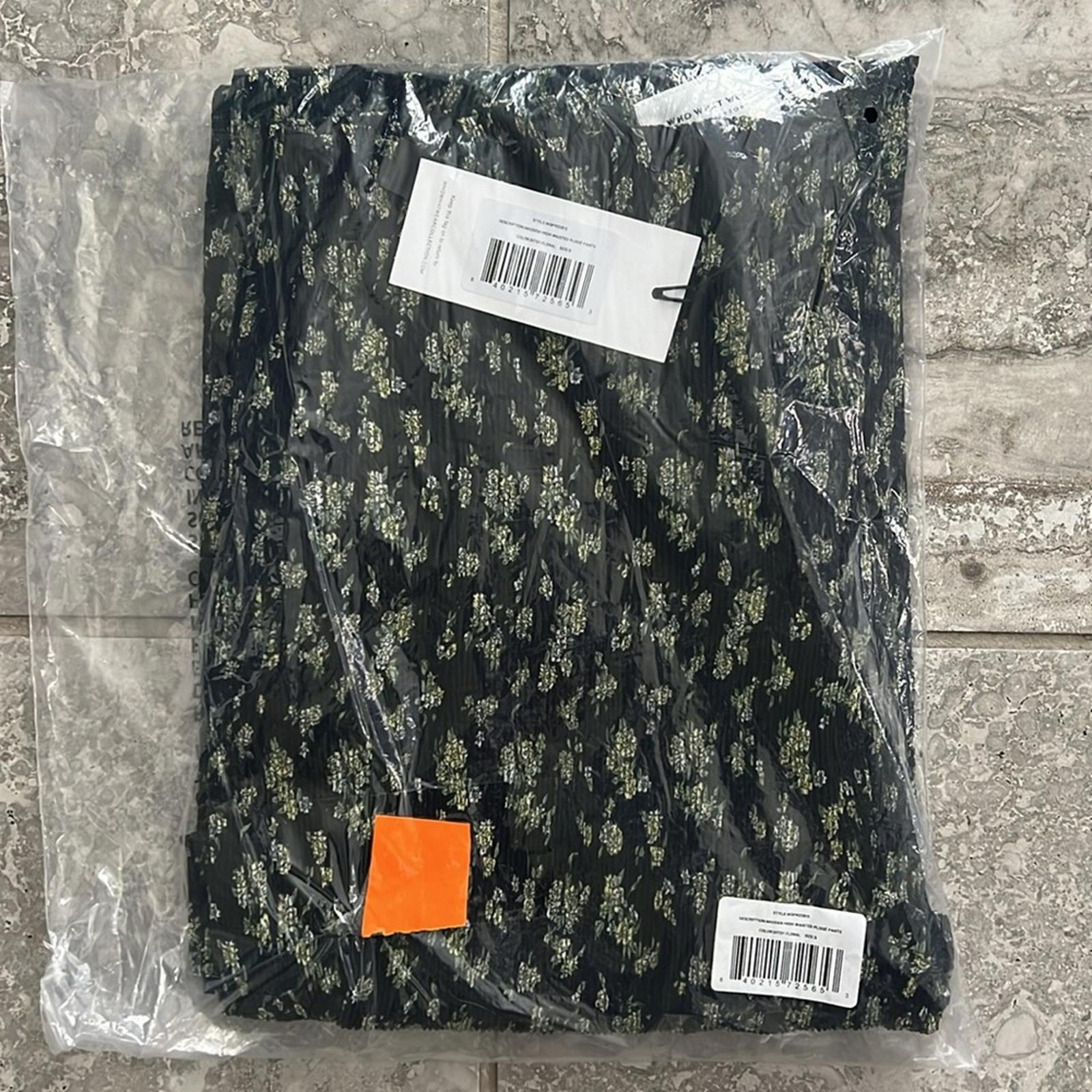 WhoWhatWear MADDEN High-Waisted Plissé Pants, Disty Floral New w/Tag Retail $158