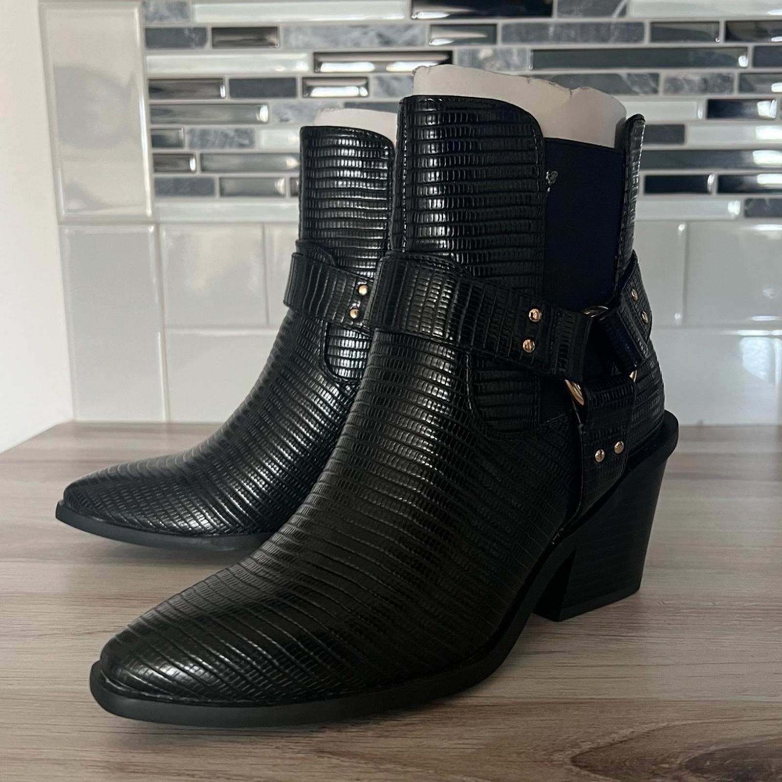 Shoe Dazzle Dasey Pointed Toe Cowgirl Ankle Boots Size US6, EU36.5 New w/o Box