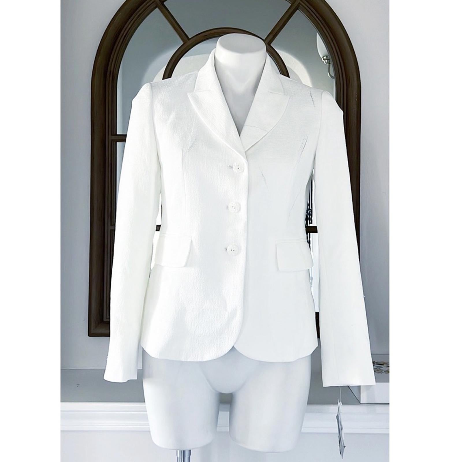 KASPER Three-Button Peak Lapel Jacket in White, Petite Size 2 New w/Tag $129