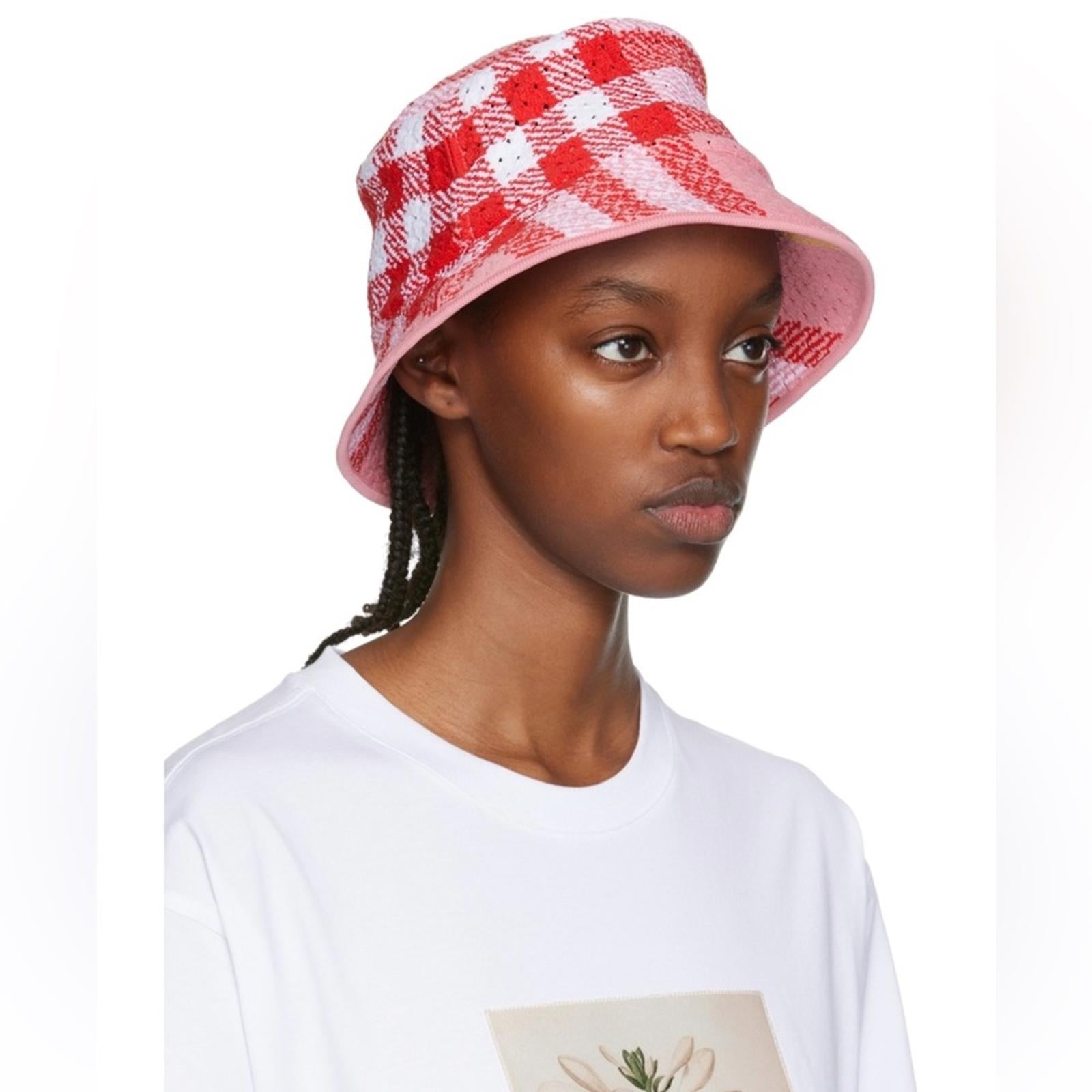 NEW Burberry Knitted Check Bucket Hat, Pink IP Check, Size L, New with Tag $890