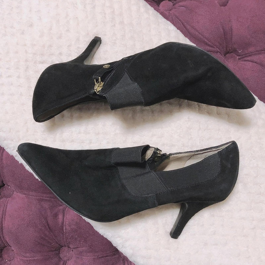 Ellen Tracy Bree Pointed Toe Suede Ankle Boots in Black, Size 10