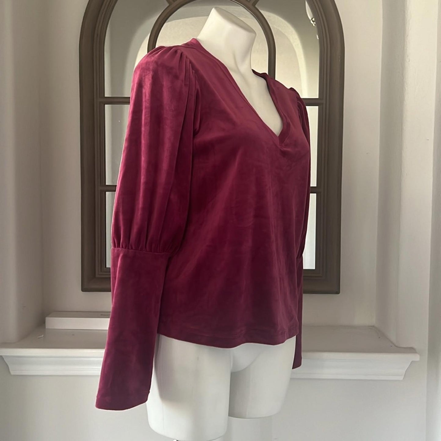 1.STATE Velvet V-Neck Blouse in Plum Fairy, Pullover, New, Size M