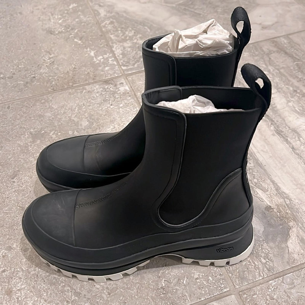 Stella McCartney Trace Chelsea Boots w/Logo Black, Size40 New -Online for Retail