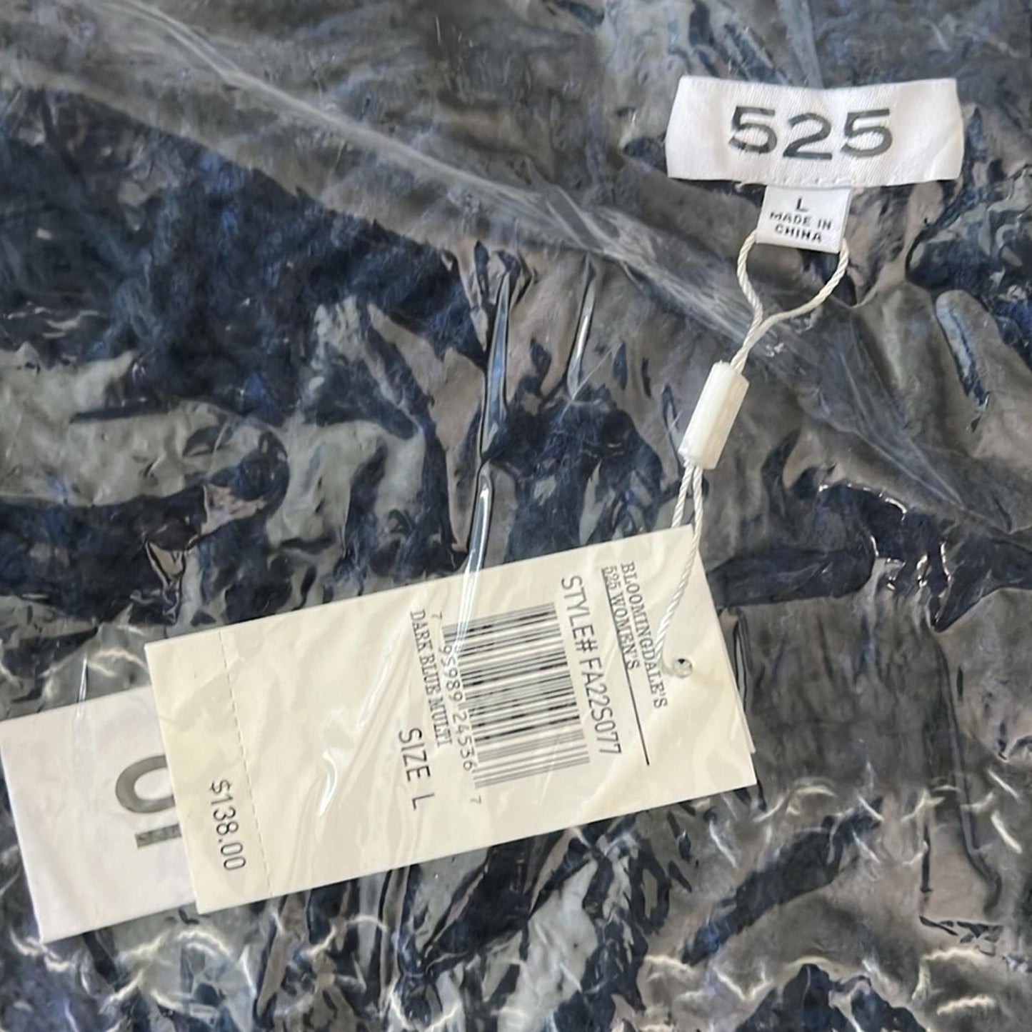 525 Ombré Sweater in Dark Blue Multi, NEW, Size L