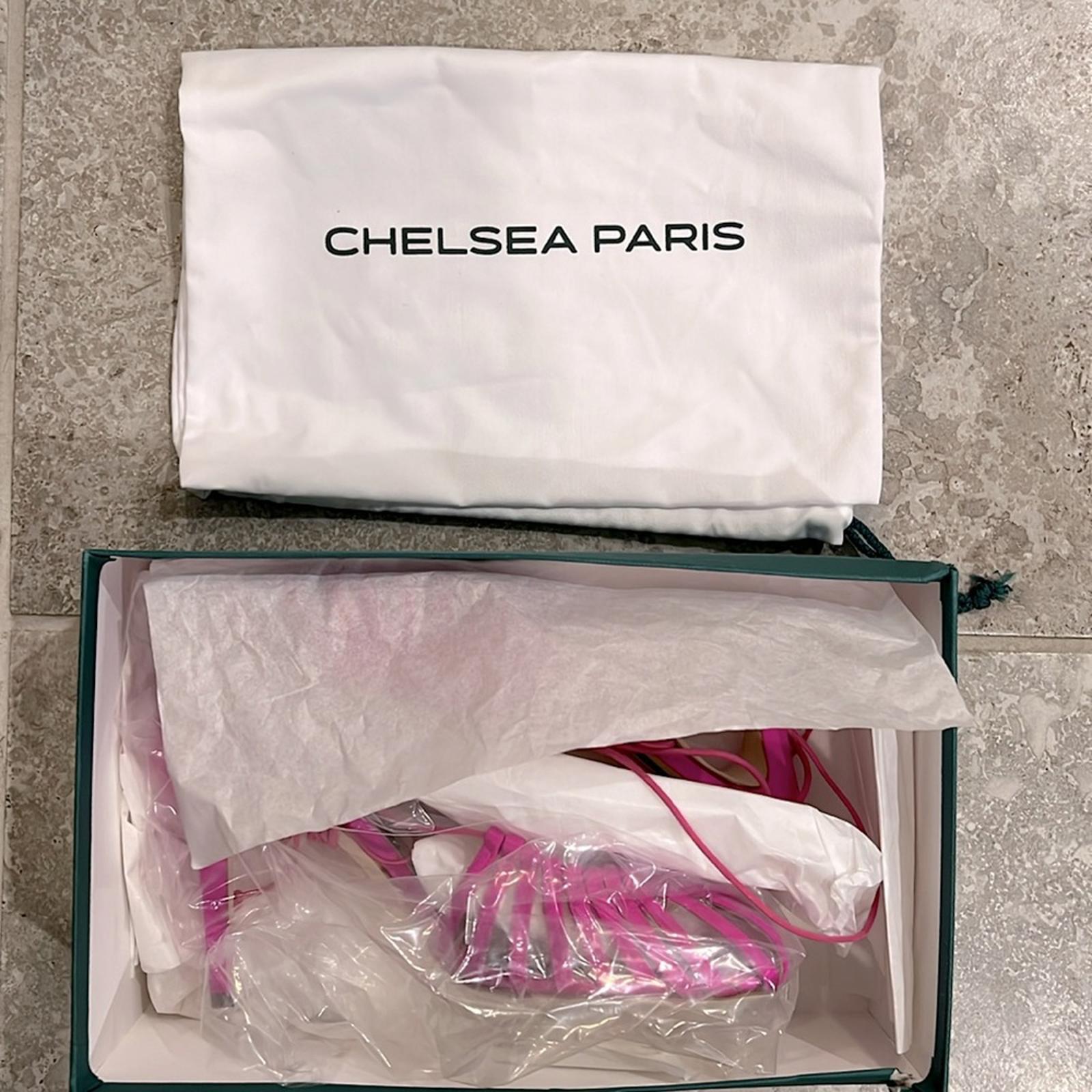 Chelsea Paris Orchid Pink Strappy Heels, Size 39 Retail $595 New in Box