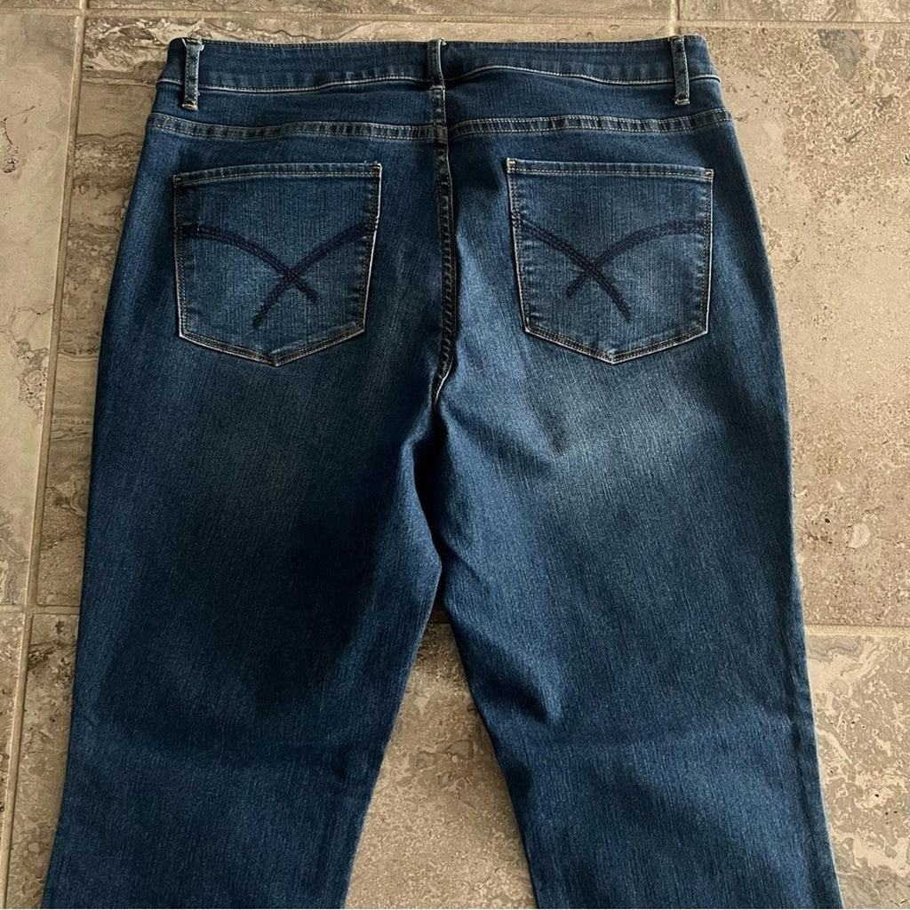 NEW Christopher & Banks Straight Leg Modern Fit Jeans, Med Stonewash, Size 10