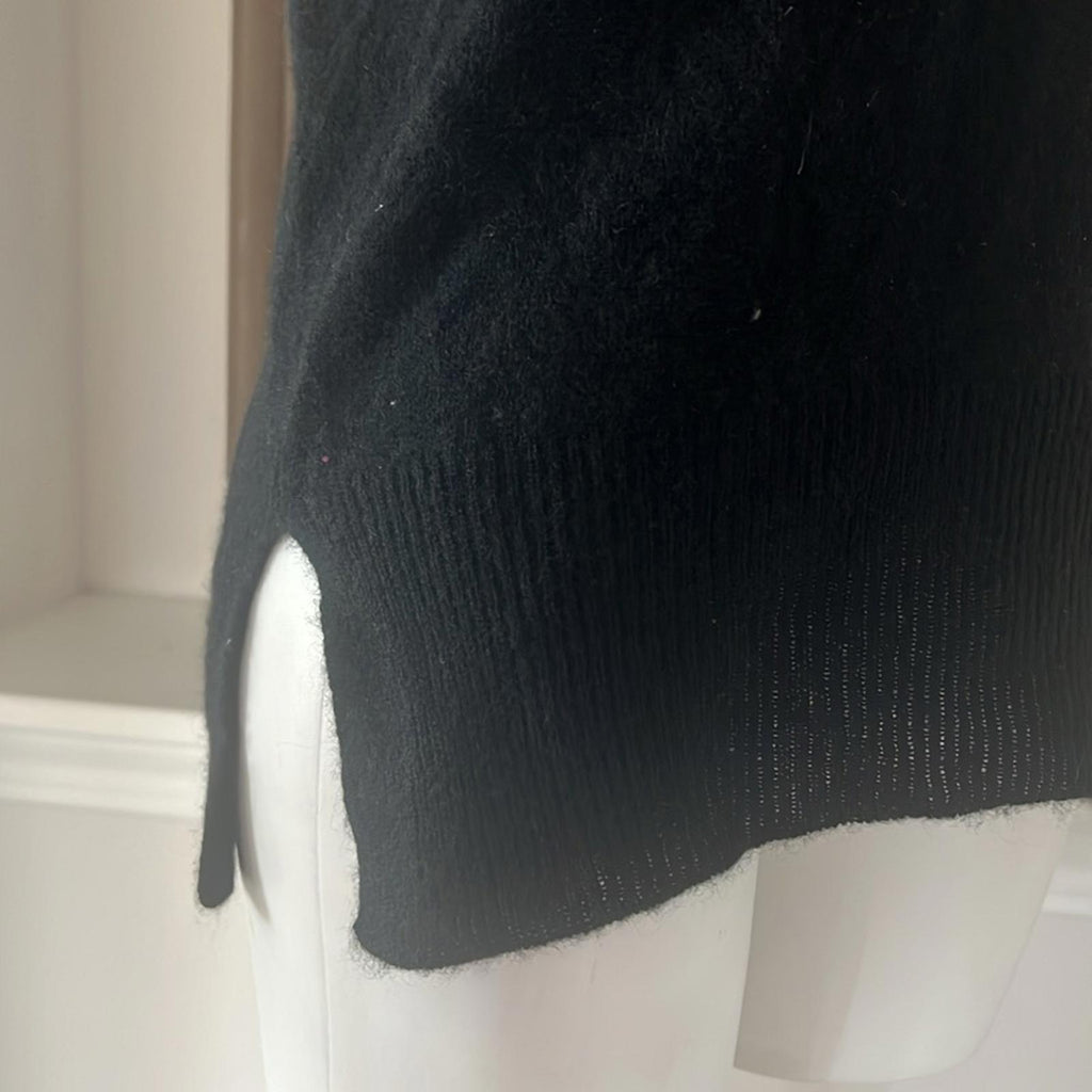 Sutton Studio Cashmere Crewneck in Black, Size XS NEW w/Tag $215