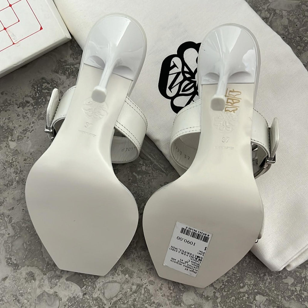 Alexander McQueen New Ivory/ Silver Size 37C New in Box Retail $1,090
