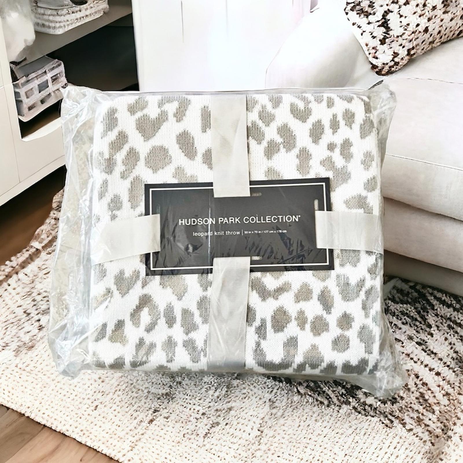 Hudson Park Leo Print Knit Throw, Size 50”x70” New w/Tag Retail $140