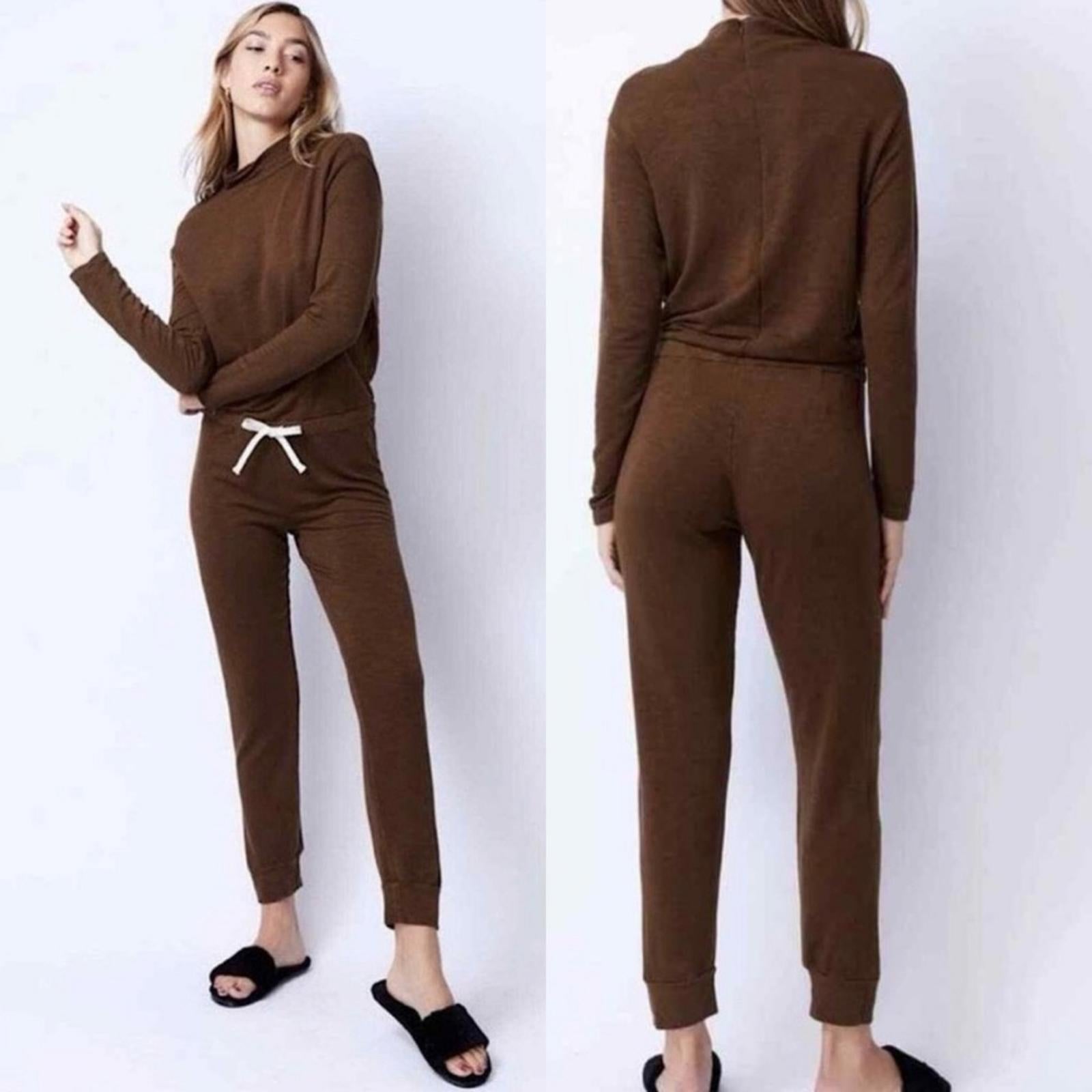 MONROW Beige Supersoft Cowl Cuff Jumpsuit, Size M New w/Tag $198