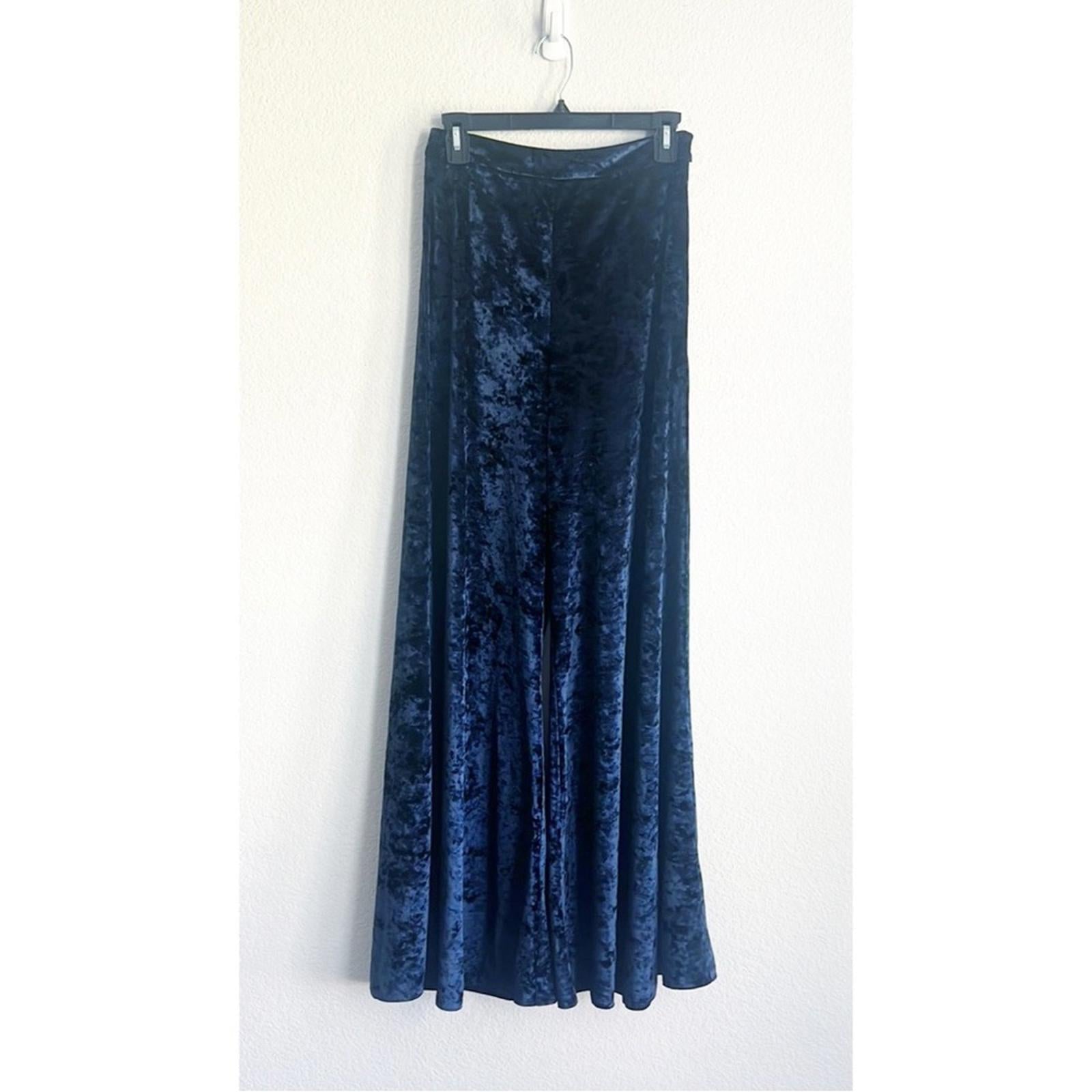 LIKELY Jasmine Crushed Velvet Wide Leg Pants in Navy, Size 2 NEW w/Tag