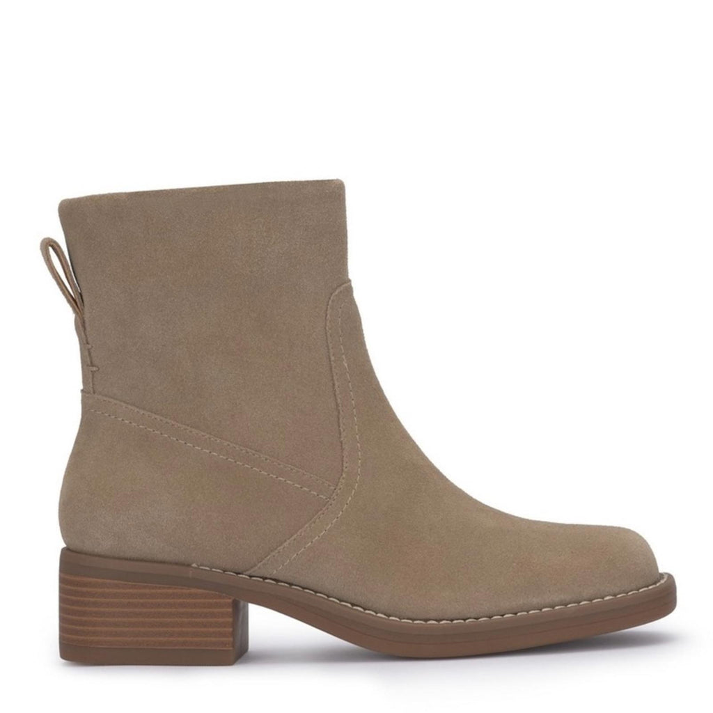 Lucky Brand Kazey Leather Stacked Heel Ankle Boots, NWT, Size 6.5