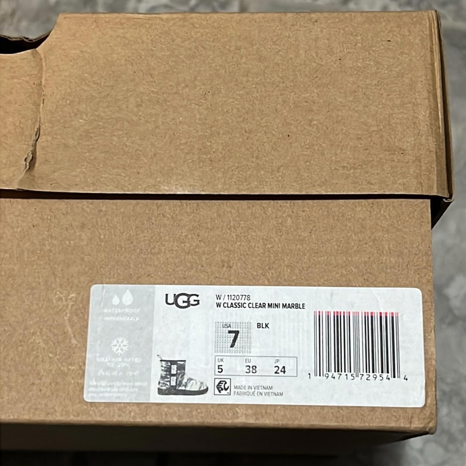 UGG Women's Classic Clear Marble Booties in White/Black, NWT, Size 7
