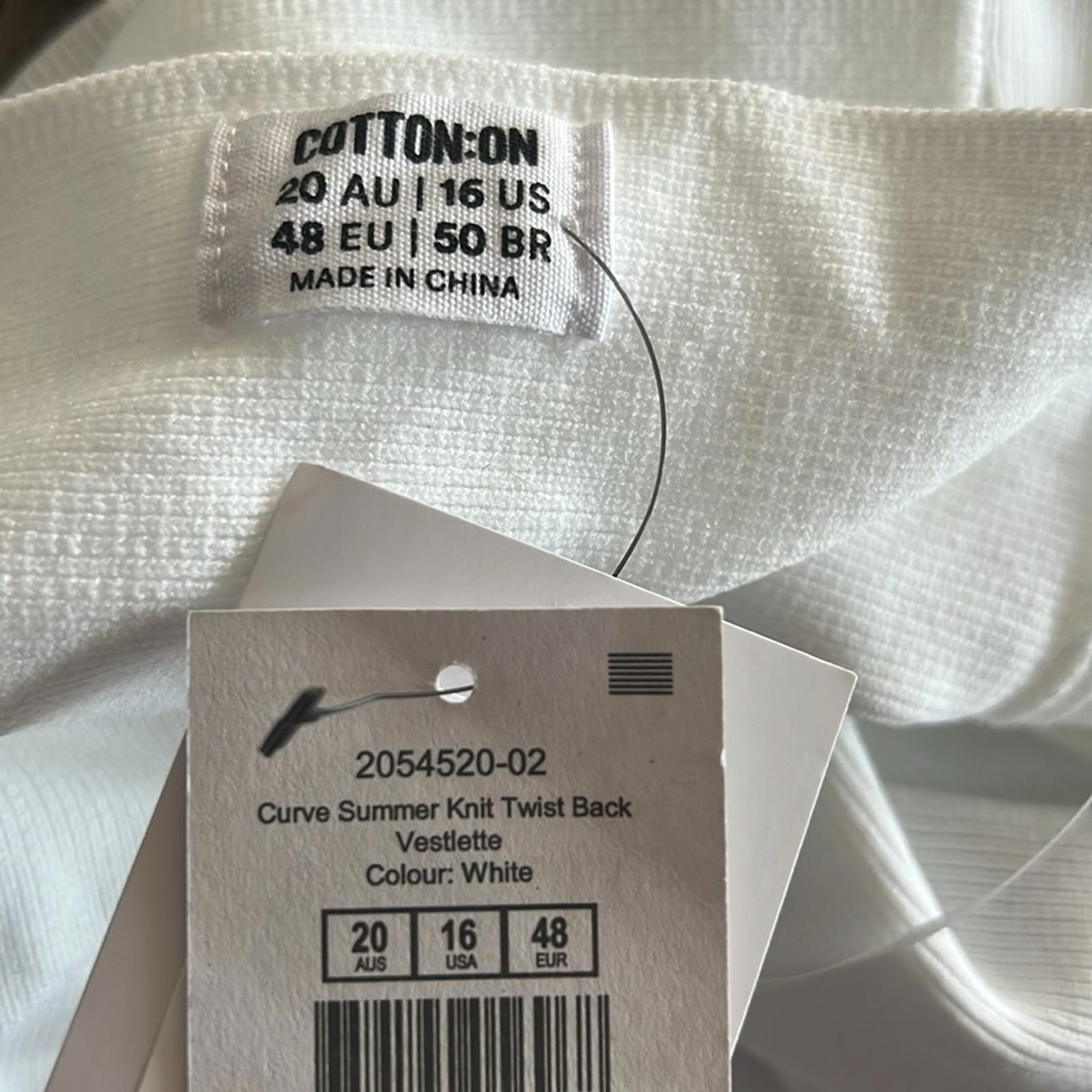 Cotton On Curve Summer Knit Twist Back Vestlette Top in White Size 16 New w/Tag